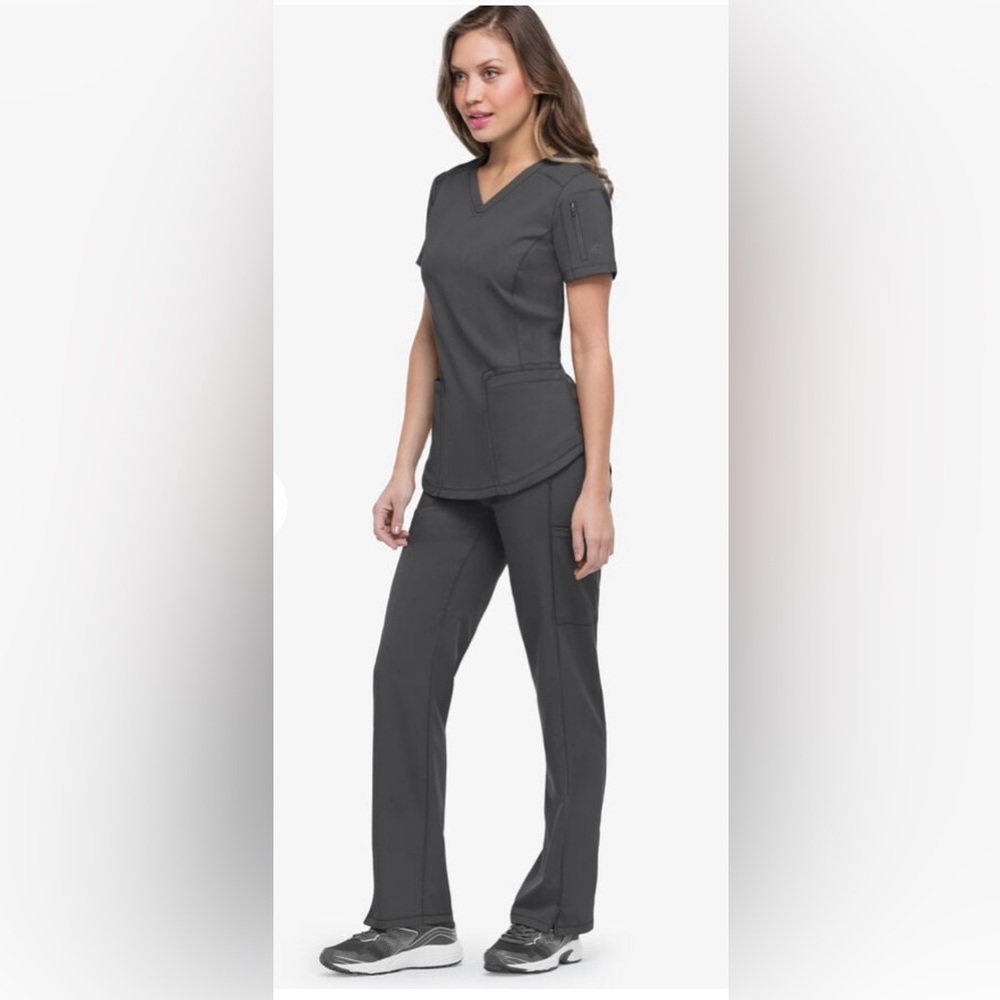 NWT opened Dickies Dynamix PEWTER scrubs. Large Top and Large Petite bottoms.